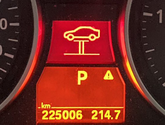 Voyant "véhicule sur le pont" BMW